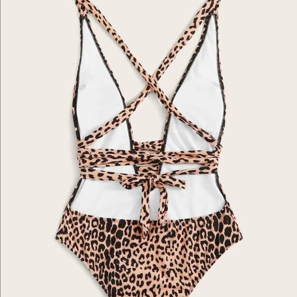 Leopard Swim - Picture 2 of 2